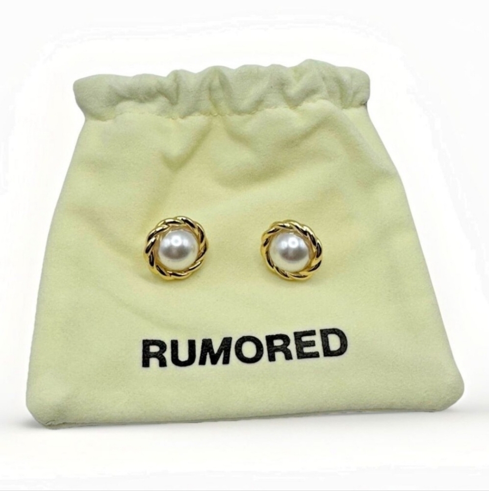 NIB $78 Rumored Lady Di Cabochon Pearl Stud Gold Earrings 14k Gold Plated - Picture 3 of 4